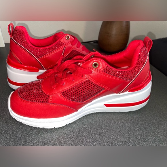 Sold NWT MARC ECKO GEORGINA SZ 8 COLOR MAY SLIGHTLY VARY DUE TO PIC LIGHTING - Picture 10 of 11